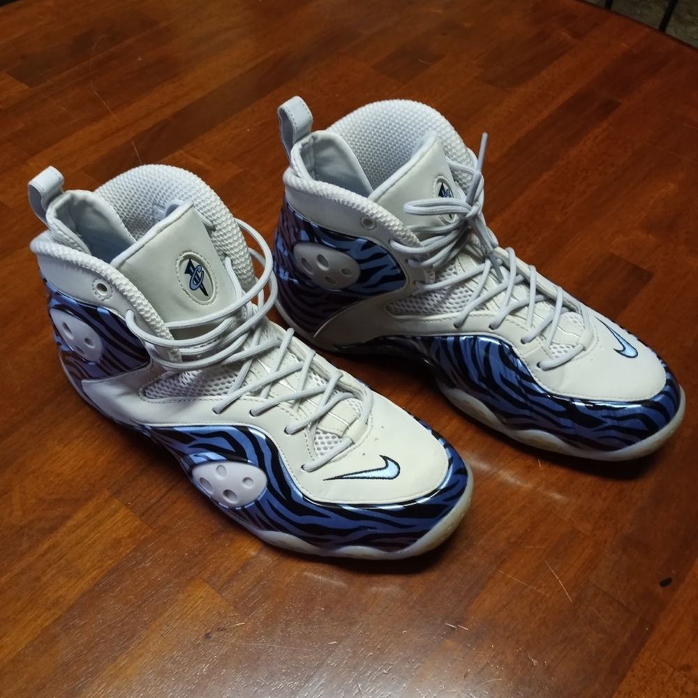 Nike Foamposite Rookie PRM Memphis 🐅